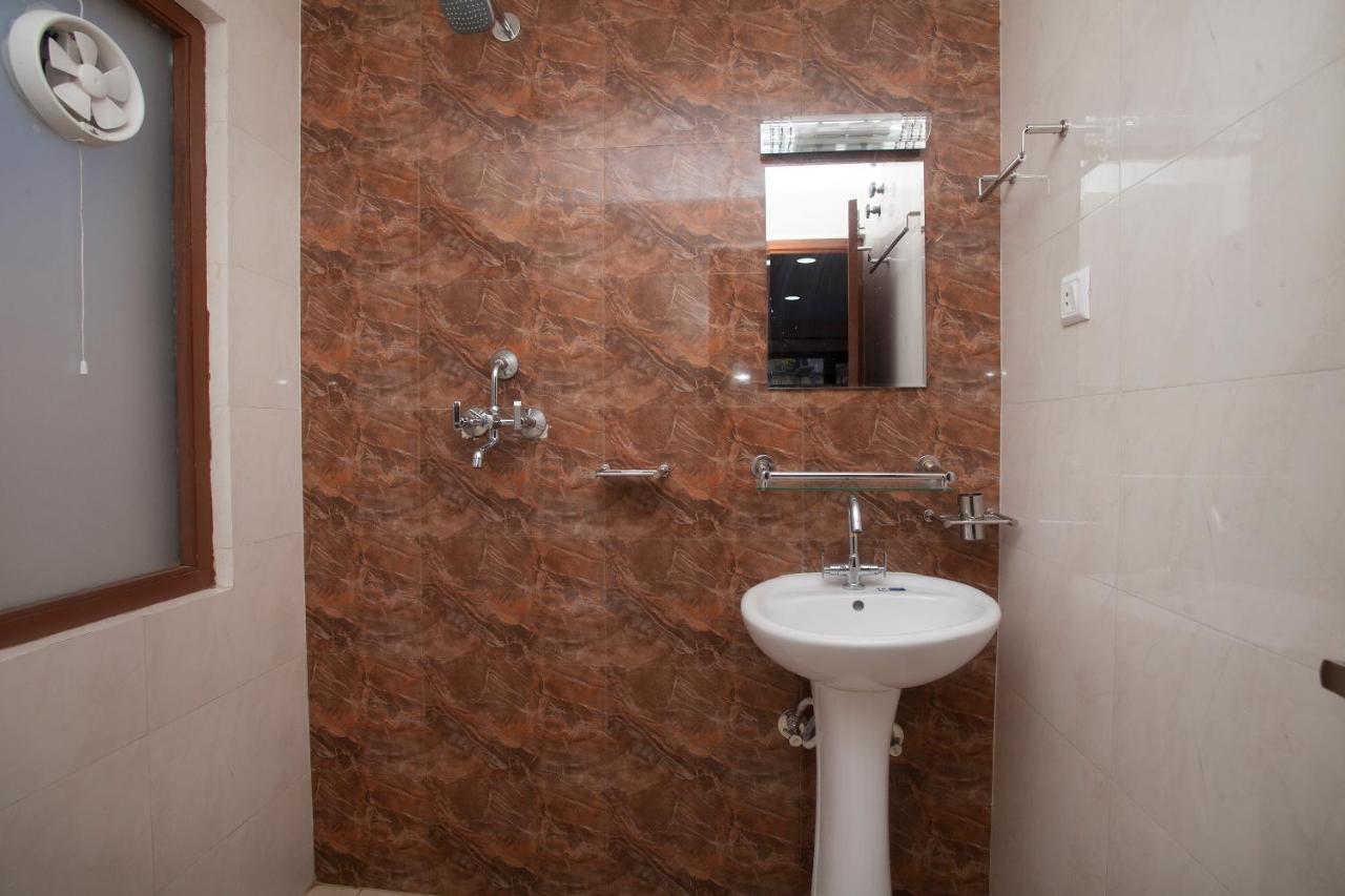 Hotel Rosemary Homes カトマンズ エクステリア 写真
